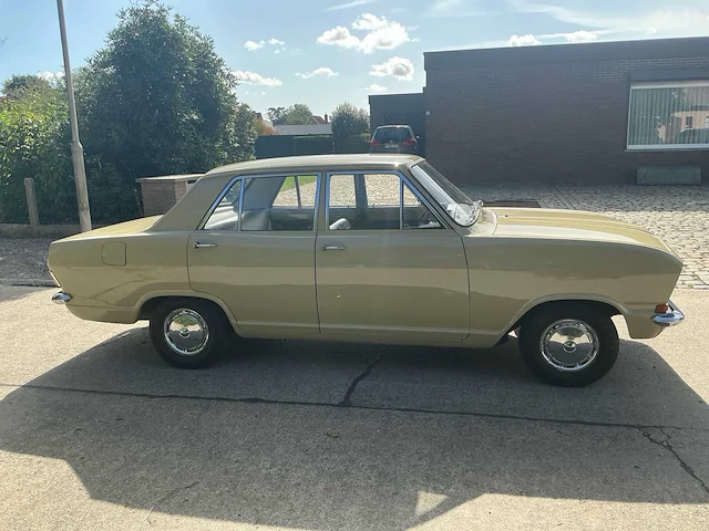 1972 opel kadett 1100 oldtimer - afbeelding 50 van  52