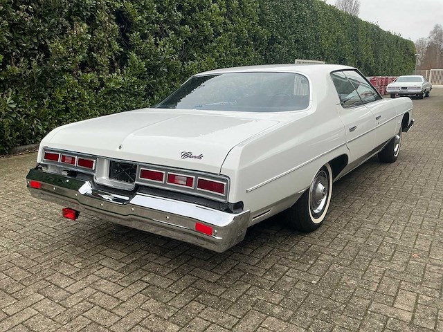 1973 chevrolet impala sedan oldtimer - afbeelding 12 van  18