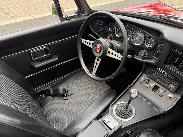 1973 mg b b oldtimer - afbeelding 5 van  14