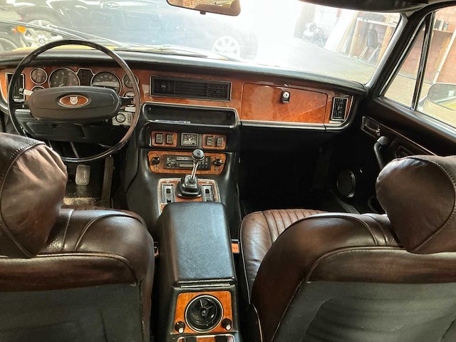 1974 - jaguar - 28 xj 6 - oldtimer - afbeelding 11 van  22