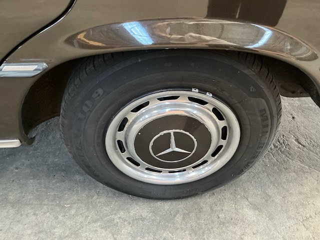 1974 - mercedes 450se oldtimer - afbeelding 9 van  34