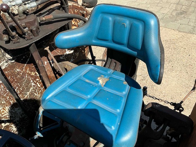 1974 county 1004 / 6f oldtimer tractor - afbeelding 10 van  25