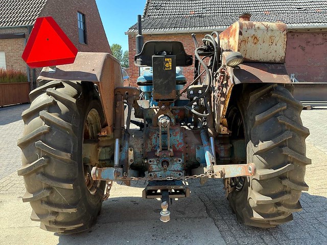 1974 county 1004 / 6f oldtimer tractor - afbeelding 22 van  25