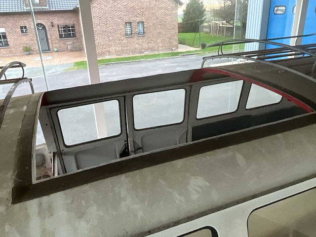 1974 volkswagen kombi oldtimer - afbeelding 10 van  31