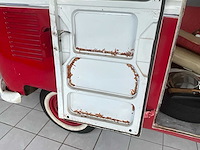 1974 volkswagen kombi oldtimer - afbeelding 16 van  31