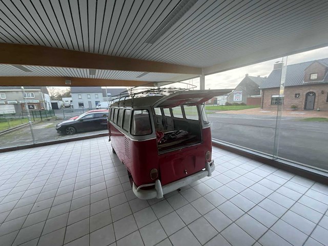 1974 volkswagen kombi oldtimer - afbeelding 23 van  31