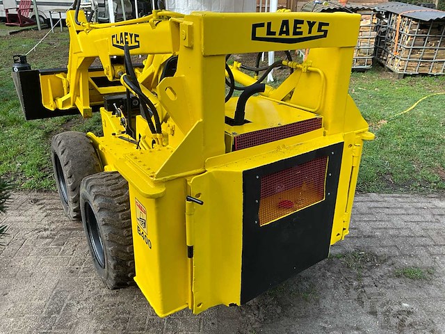 1975 claeys b400 compacte wiellader/ mini shovel - afbeelding 2 van  21