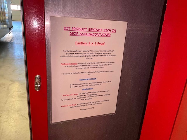 1975 minimax p1000 schuimpoedercontainer - afbeelding 4 van  13