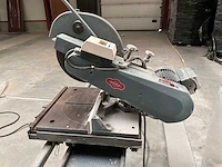 1975 oude dubbelkop kettingzaag/zaag voor aluminium profielen - afbeelding 7 van  10