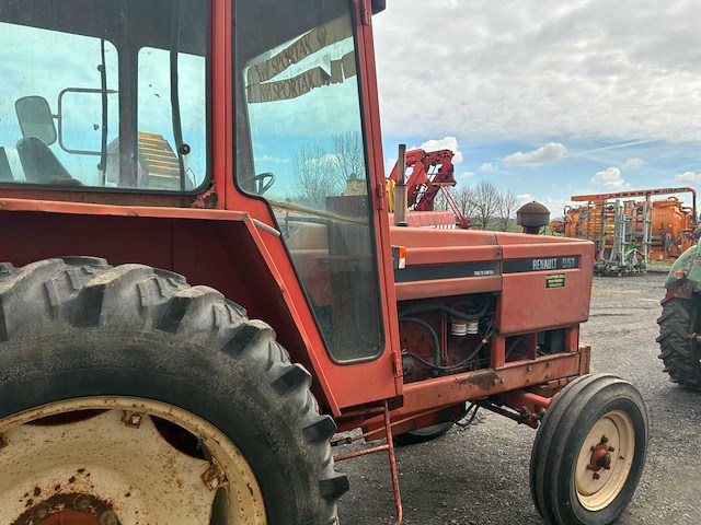 1975 renault 951 antieke tractor - afbeelding 29 van  32
