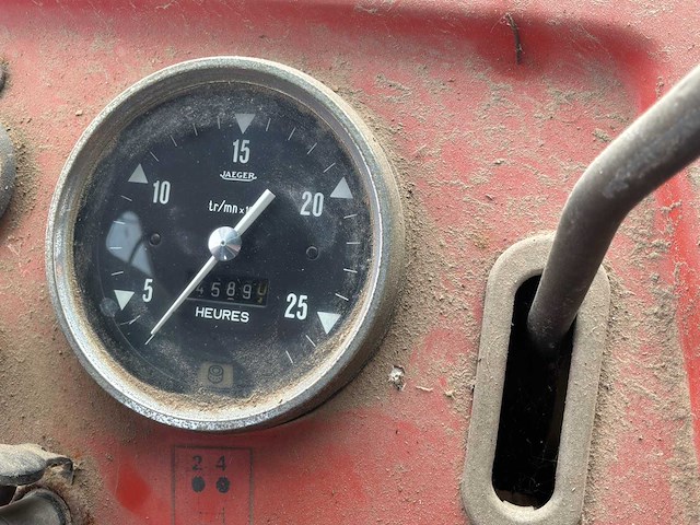 1975 renault 951 antieke tractor - afbeelding 6 van  29