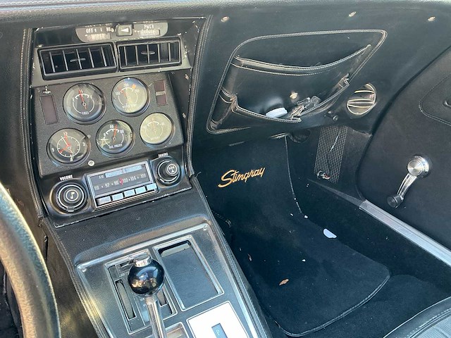 1976 - chevrolet corvet 5.7 oldtimer - afbeelding 17 van  34