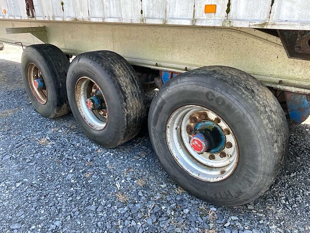 1976 benalu 382a semitrailer - afbeelding 23 van  34