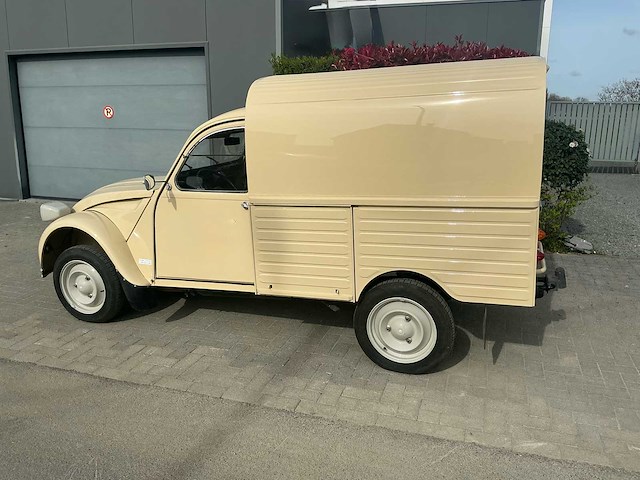 1976 citroën ak400 oldtimer - afbeelding 51 van  53