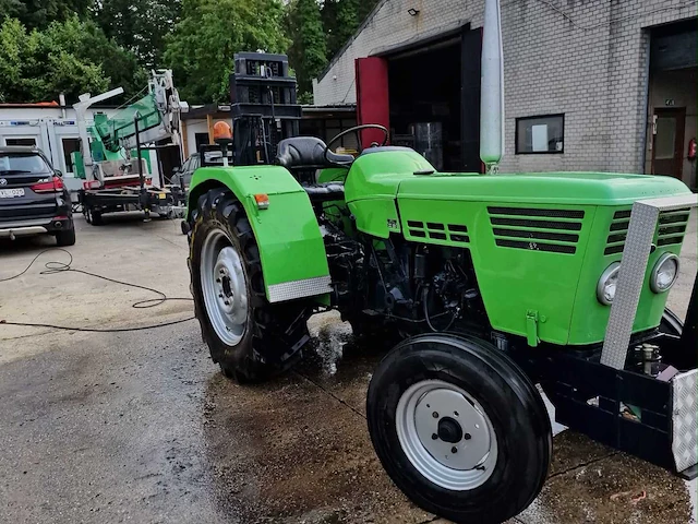1976 deutz d4506-s oldtimer met achtergemonteerde hefmast - afbeelding 1 van  9