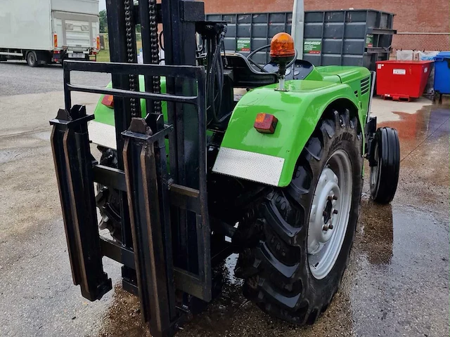 1976 deutz d4506-s oldtimer met achtergemonteerde hefmast - afbeelding 5 van  9
