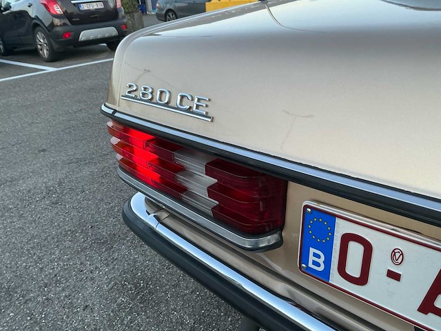 1976 mercedes 280ce oldtimer personenauto - afbeelding 10 van  22