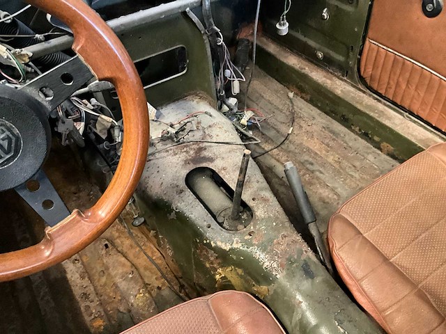 1976 mg b oldtimer(restauratieproject) - afbeelding 18 van  41