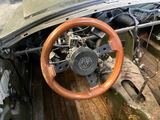 1976 mg b oldtimer(restauratieproject) - afbeelding 17 van  41