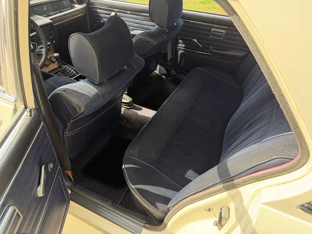 1977 bmw 518 - afbeelding 10 van  35
