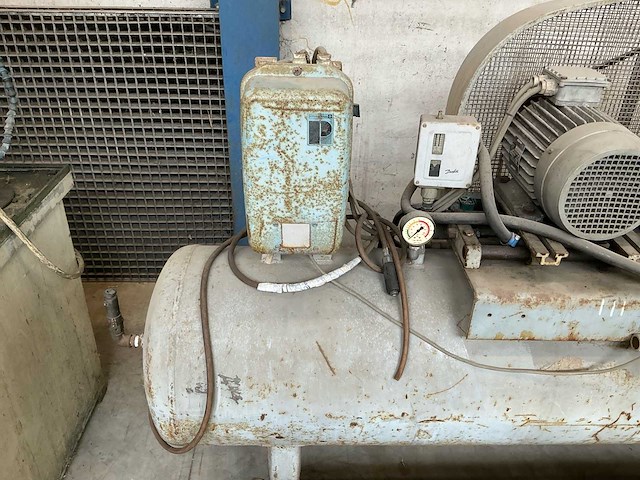 1977 boge 675-25/250 luchtcompressor - afbeelding 8 van  9