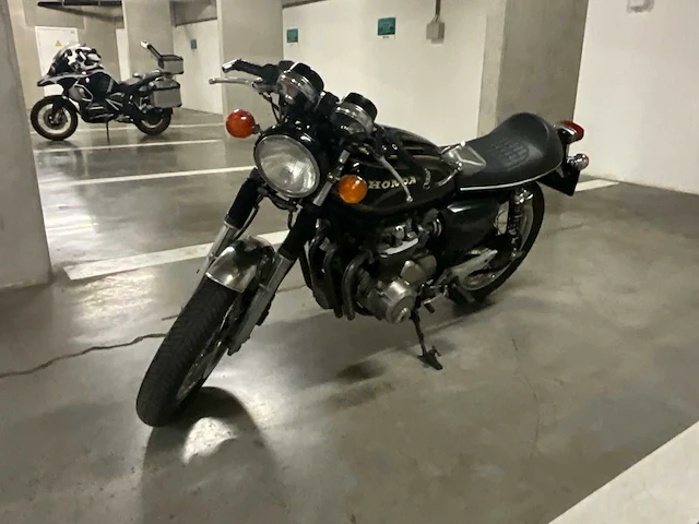 1977 honda cb550k3 - oldtimer motorfiets - afbeelding 1 van  26