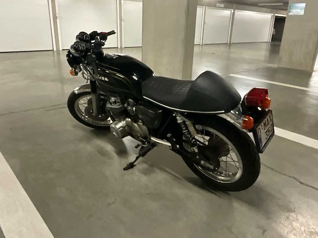 1977 honda cb550k3 - oldtimer motorfiets - afbeelding 20 van  26