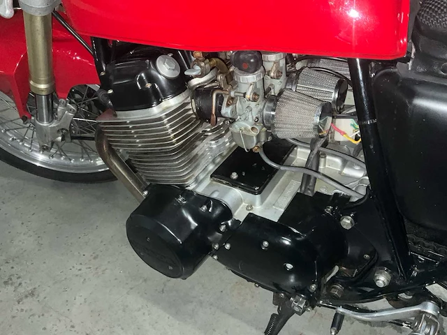 1977 honda cb750 -oldtimer motorfiets - afbeelding 18 van  21