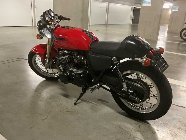 1977 honda cb750 -oldtimer motorfiets - afbeelding 12 van  21