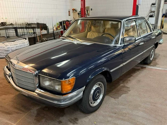 1977 mercedes - 289 - oldtimer - afbeelding 1 van  25