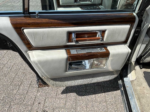 1978 cadillac brougham oldtimer - afbeelding 6 van  38
