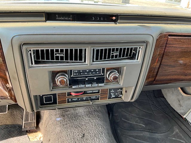 1978 cadillac brougham oldtimer - afbeelding 12 van  38