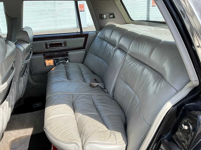 1978 cadillac brougham oldtimer - afbeelding 4 van  38