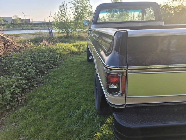 1978 chevrolet k20 pick-up v8 5.7 - body-off gerestaureerd - belgische inschrijving - afbeelding 10 van  40