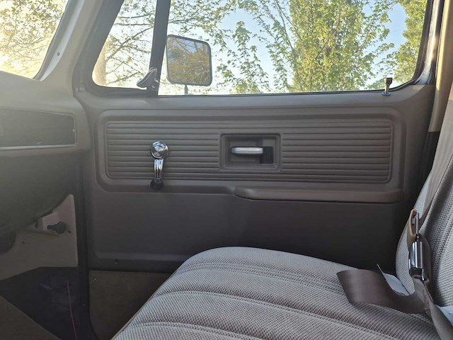 1978 chevrolet k20 pick-up v8 5.7 - body-off gerestaureerd - belgische inschrijving - afbeelding 28 van  40