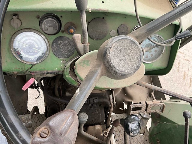 1978 fendt farmer 108s turbomatik - afbeelding 16 van  23