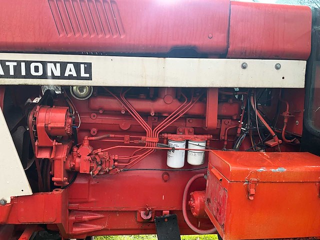 1978 international tweewielaangedreven landbouwtractor - afbeelding 9 van  17