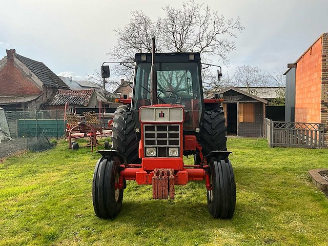 1978 international tweewielaangedreven landbouwtractor - afbeelding 11 van  17