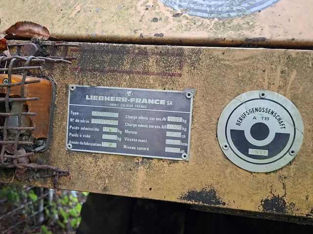 1978 liebherr a911 bouwkraan - 1978 liebherr a 911 wielgraafmachine - afbeelding 3 van  8