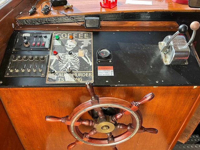 1978 motorjacht - afbeelding 22 van  24