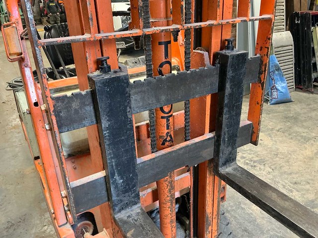 1978 toyota 2fbc10 vorkheftruck - afbeelding 9 van  12