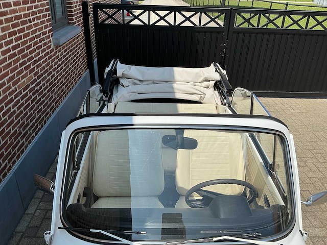 1978 volkswagen cabrio kever 1.6 injectie white edition karmann - afbeelding 31 van  42