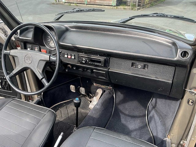 1978 volkswagen kever cabrio oldtimer - afbeelding 29 van  35