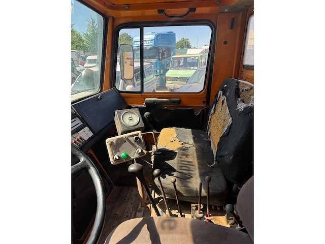 1979 - mercedes unimog 424 - 4x4 - afbeelding 11 van  24