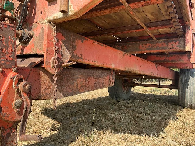 1979 cavero t550 akker- en graslandbemester (mestverspreider) - afbeelding 2 van  6