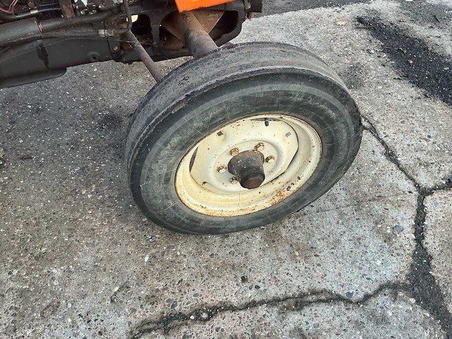 1979 fiat 450 oldtimer tractor - afbeelding 5 van  24