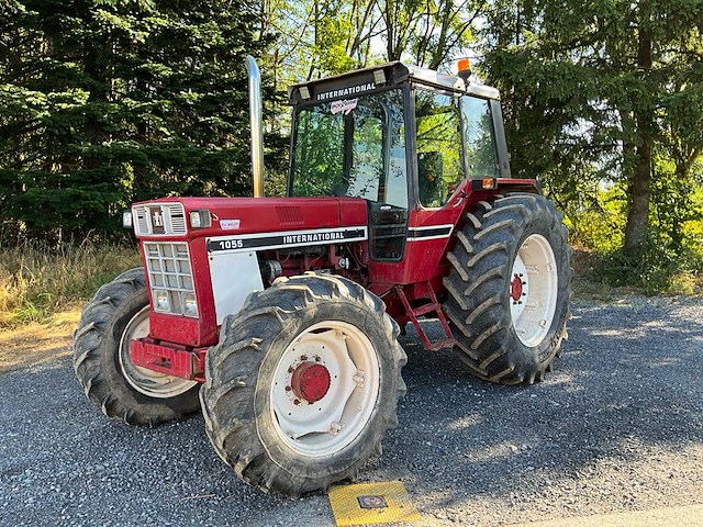 1979 international 1055 4wd landbouwtractor - afbeelding 1 van  29