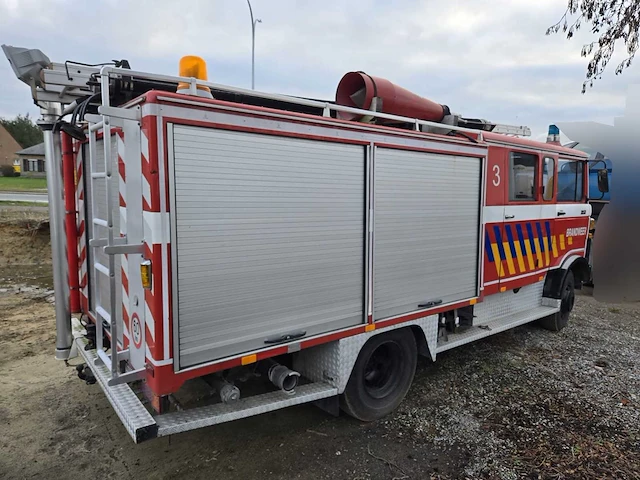 1979 mercedes-benz 913 brandweerwagen - functioneel - afbeelding 14 van  20