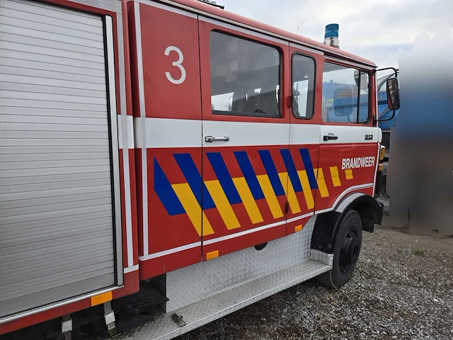 1979 mercedes-benz 913 brandweerwagen - functioneel - afbeelding 16 van  20