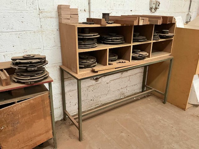 1979 okoma uf 4s profileermachine en pennenbank - afbeelding 13 van  22